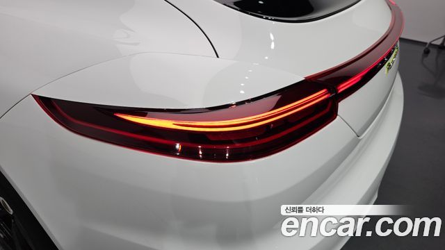 Porsche Panamera 2015 — photo 9