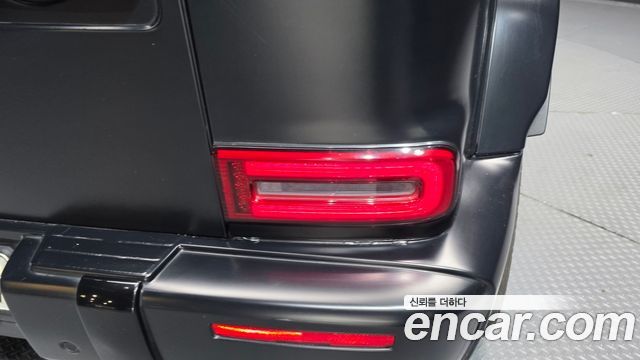 Mercedes-Benz G-Class 2022 — photo 9