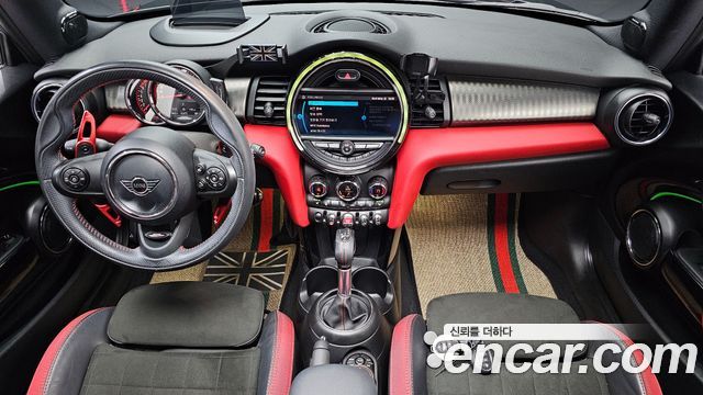 Mini Cooper 2019 — photo 10