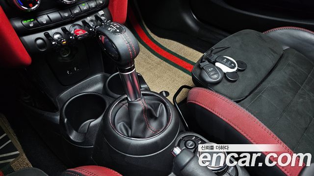 Mini Cooper 2019 — photo 12