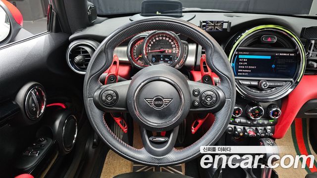 Mini Cooper 2019 — photo 18