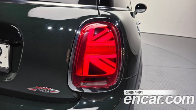 Mini Cooper 2019 — photo 9