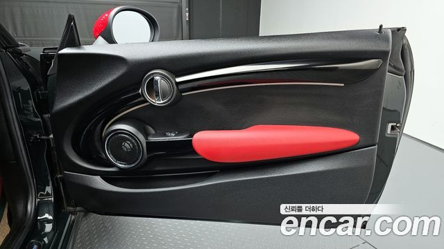 Mini Cooper 2019 — photo 15
