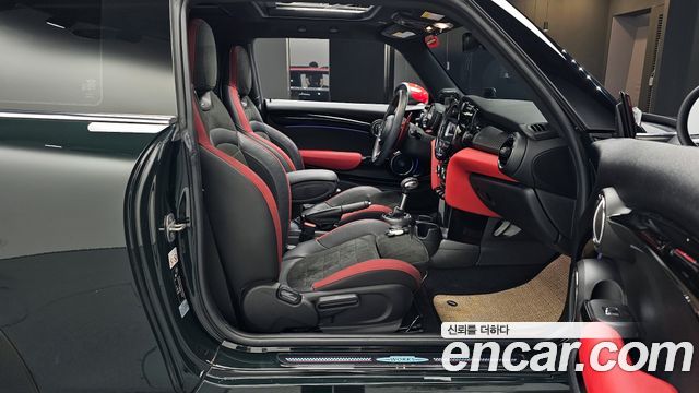Mini Cooper 2019 — photo 16