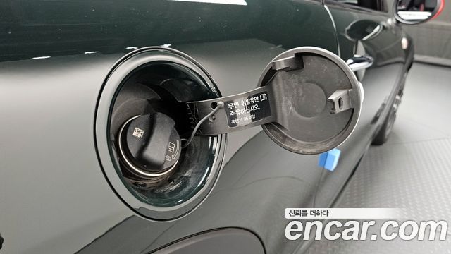 Mini Cooper 2019 — photo 31