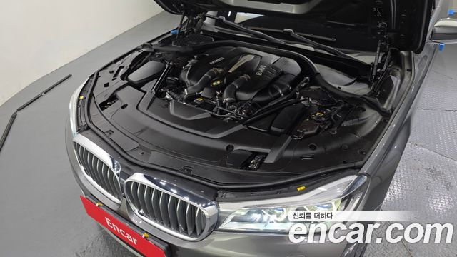 BMW 7-Series 2016 — photo 6