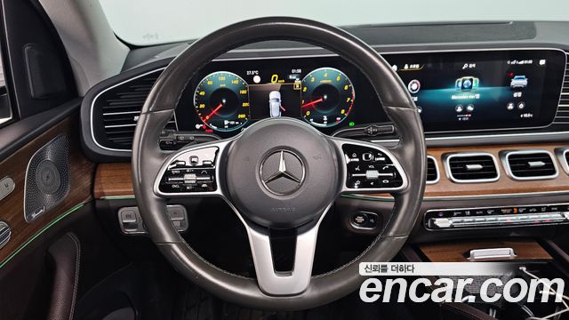 Mercedes-Benz GLE-Class 2020 — photo 14