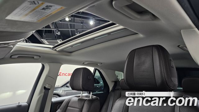 Mercedes-Benz GLE-Class 2020 — photo 17