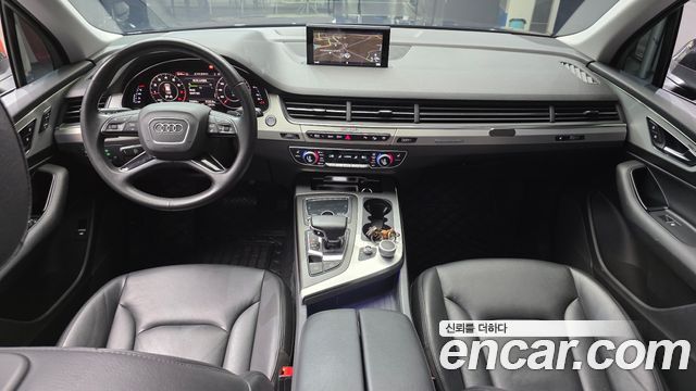 Audi Q7 2019 — photo 10