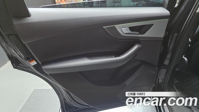 Audi Q7 2019 — photo 15