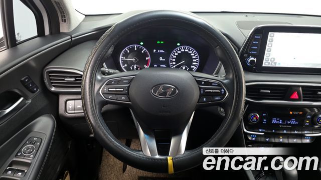 Hyundai Santafe 2019 — photo 18