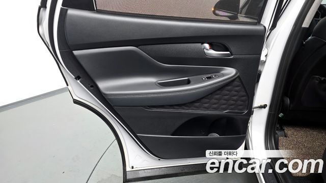 Hyundai Santafe 2019 — photo 14