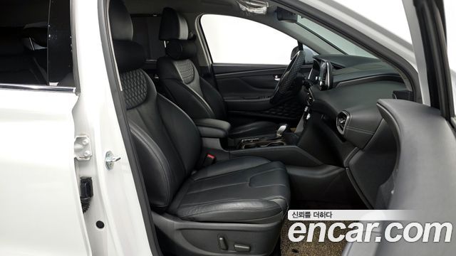 Hyundai Santafe 2019 — photo 16