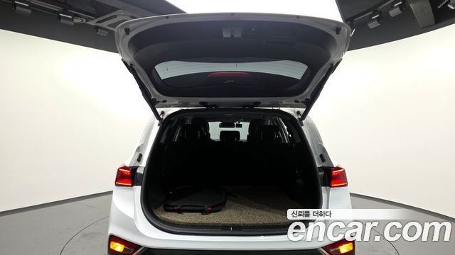 Hyundai Santafe 2019 — photo 36