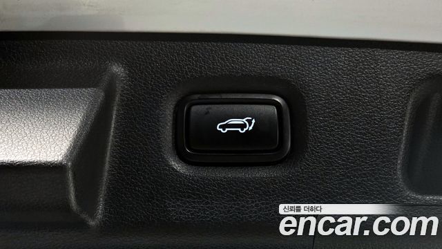 Hyundai Santafe 2019 — photo 38