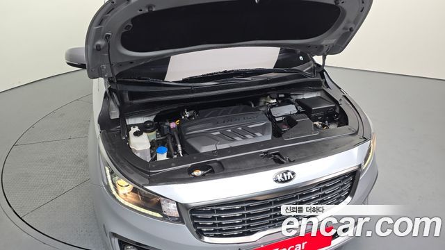 Kia Canival 2019 — photo 6