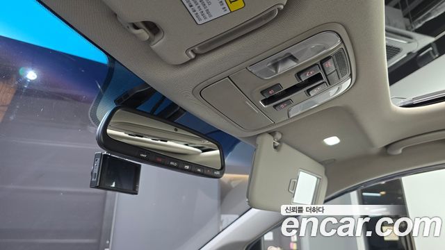 Kia Canival 2019 — photo 26