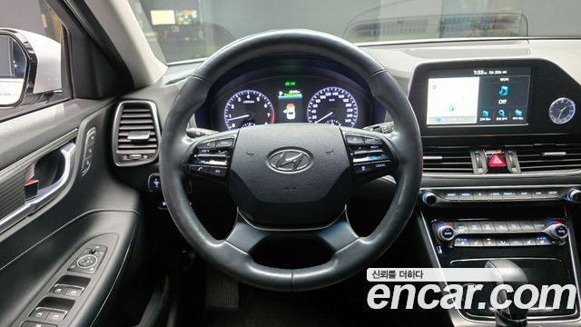 Hyundai Grandeur 2017 — photo 13