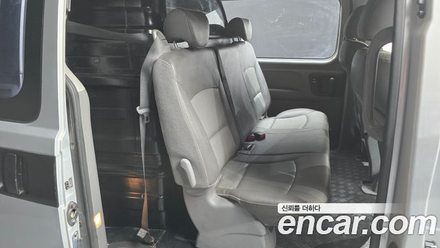 Hyundai Starex 2009 — photo 12