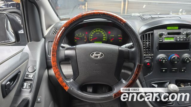 Hyundai Starex 2009 — photo 13