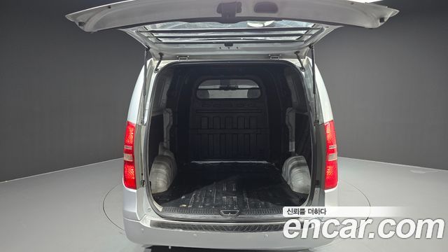 Hyundai Starex 2009 — photo 20