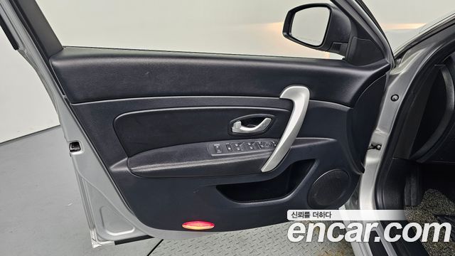 Renault Korea SM5  2018 — photo 14