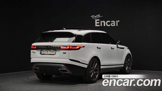 Land Rover Range Rover Velar 2021 — photo 2