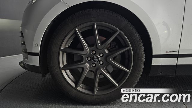 Land Rover Range Rover Velar 2021 — photo 5