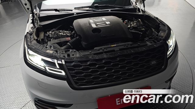 Land Rover Range Rover Velar 2021 — photo 6