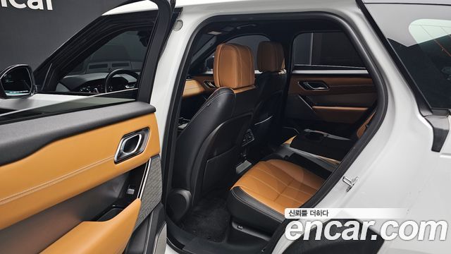 Land Rover Range Rover Velar 2021 — photo 18