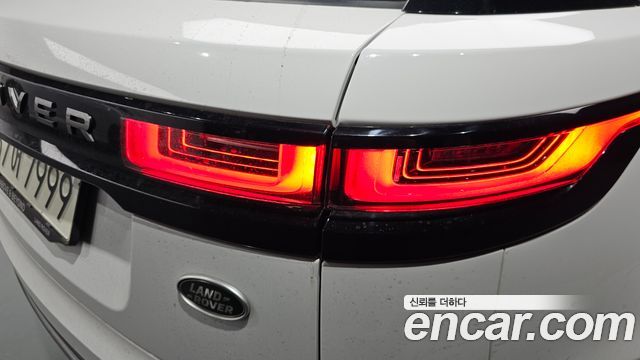 Land Rover Range Rover Velar 2021 — photo 9