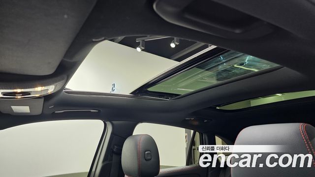 Mercedes-Benz GLA-Class 2023 — photo 25