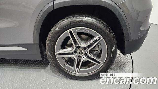 Mercedes-Benz GLA-Class 2023 — photo 7