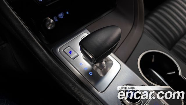 Genesis G70 2020 — photo 9