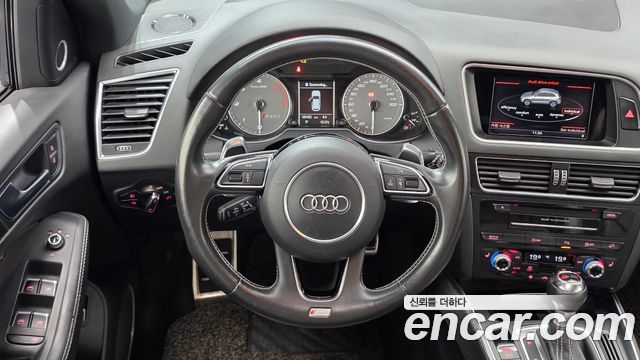 Audi SQ5 2015 — photo 18