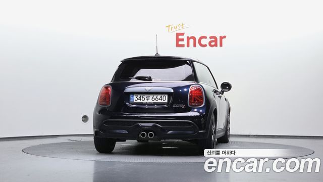 Mini Cooper 2022 — photo 4