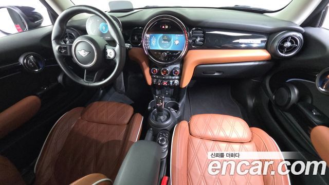 Mini Cooper 2022 — photo 10