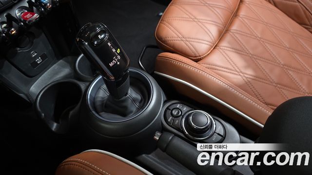 Mini Cooper 2022 — photo 12
