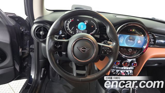 Mini Cooper 2022 — photo 19
