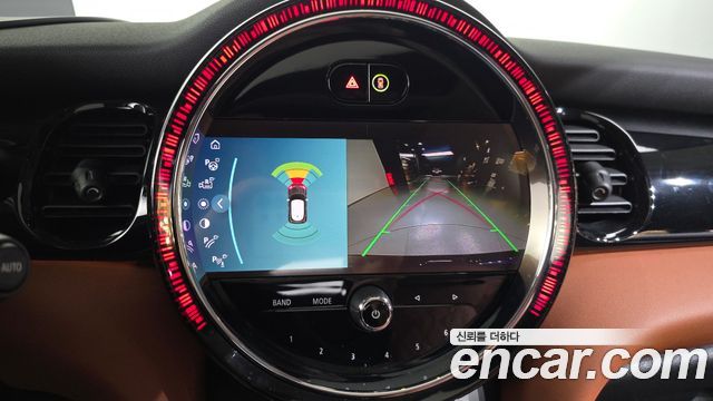 Mini Cooper 2022 — photo 21