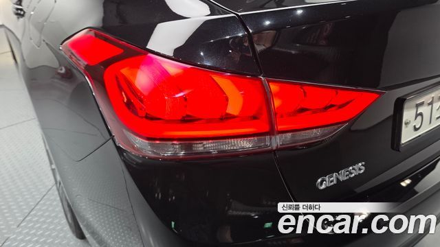 Hyundai Genesis 2015 — photo 9