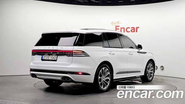 Lincoln Aviator 2021 — photo 2