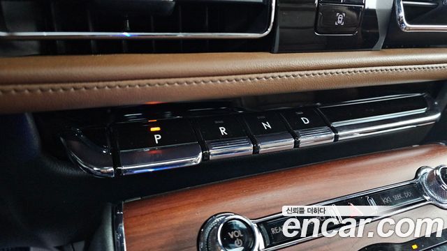 Lincoln Aviator 2021 — photo 12