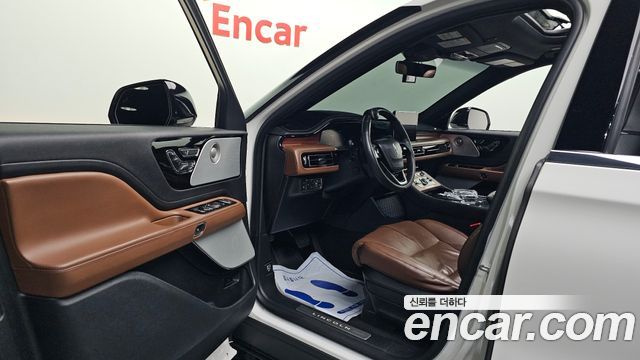 Lincoln Aviator 2021 — photo 13
