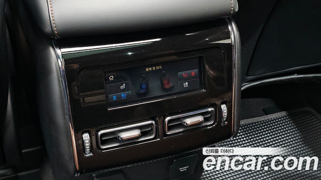 Lincoln Aviator 2021 — photo 23
