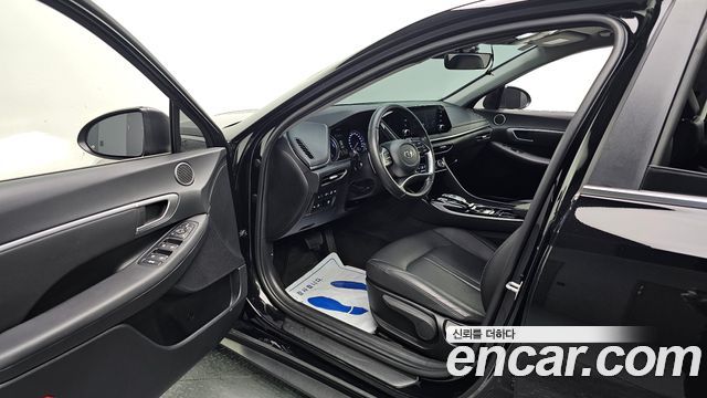 Hyundai Sonata 2022 — photo 13