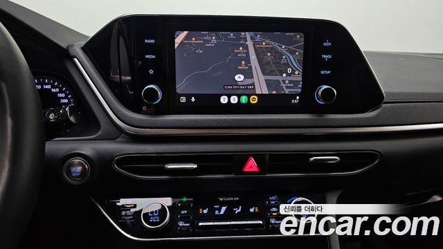 Hyundai Sonata 2022 — photo 19