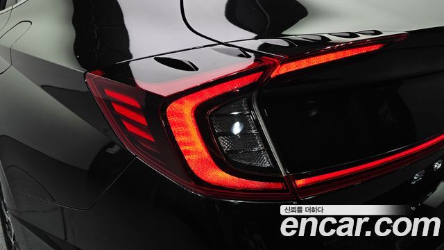 Hyundai Sonata 2022 — photo 9