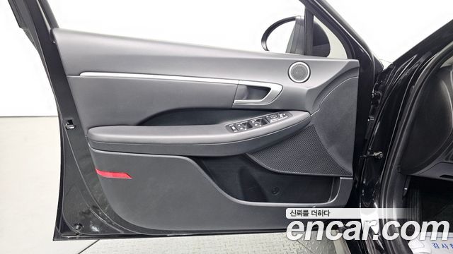 Hyundai Sonata 2022 — photo 14