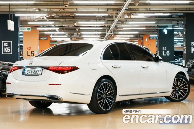 Mercedes-Benz S-Class 2021 — photo 2